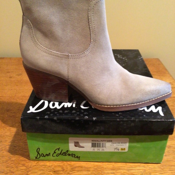 Sam Edelman,  Suede Bootie, womens Sz 7.5M, NiB - Picture 3 of 3